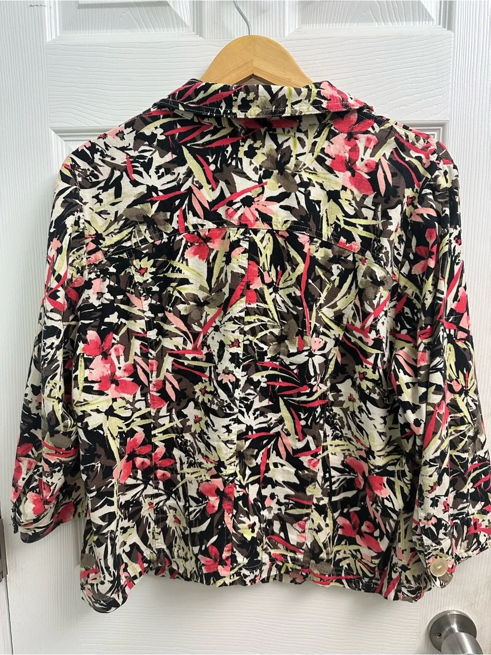 C.J. Banks Women’s Multi-Colored Floral Linen Blend Jacket - Size 1X